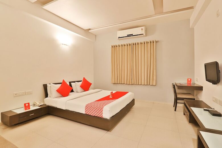 Hotel Oyo 5054 Sun-n-step Club