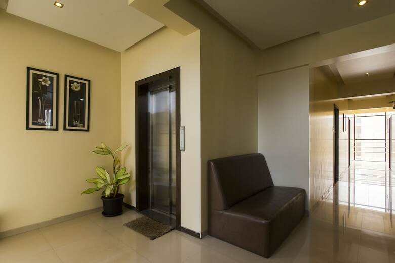Oyo 9088 Hotel Bhagyashree Executive