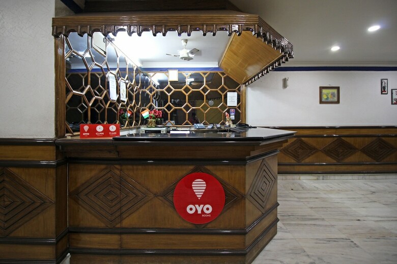 Oyo 10400 Hotel The Ambassador