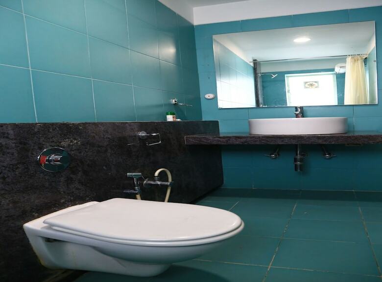 Fabhotel Executive Residency