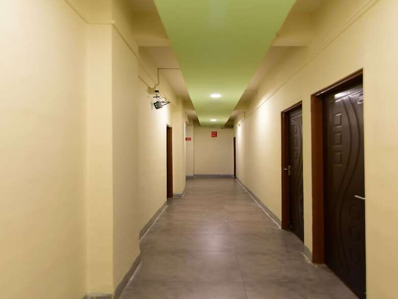 Hotel Oyo 9910 Sambram Inn