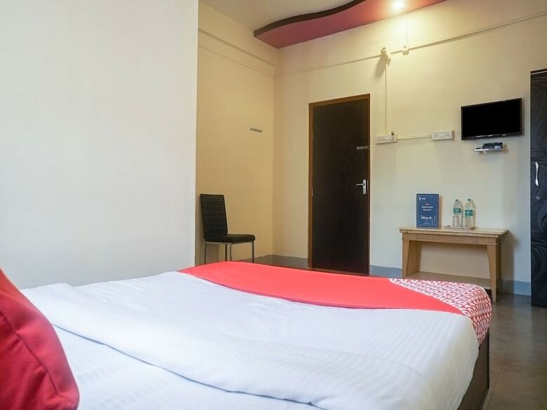 Hotel Oyo 9910 Sambram Inn