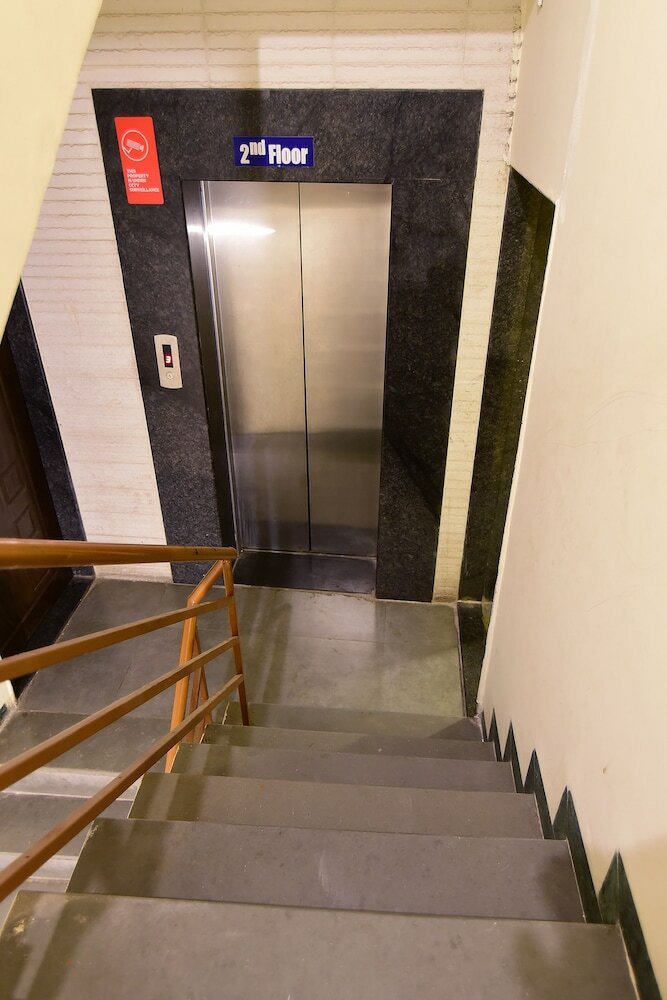 Hotel Oyo 9910 Sambram Inn