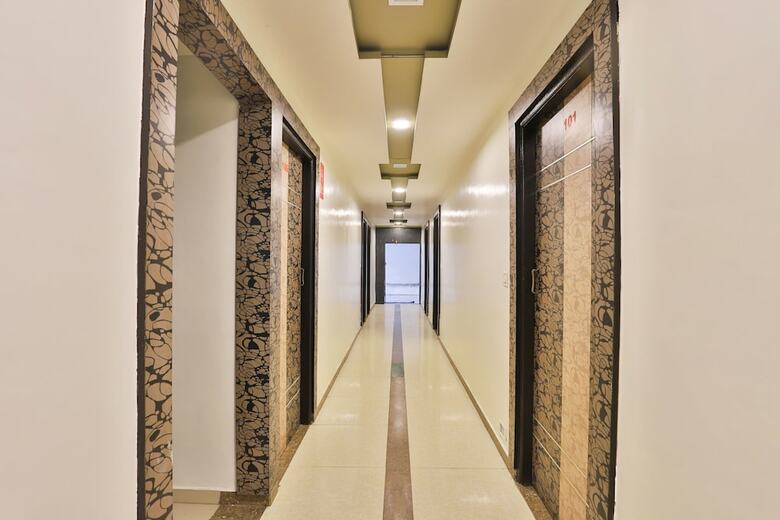 Oyo 11450 Hotel Balaji