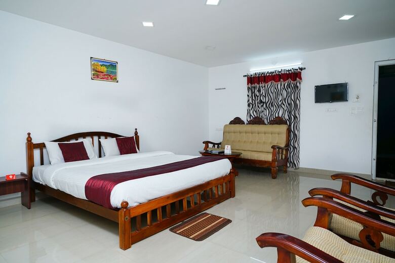 Oyo 10642 Hotel Munnar Kairali