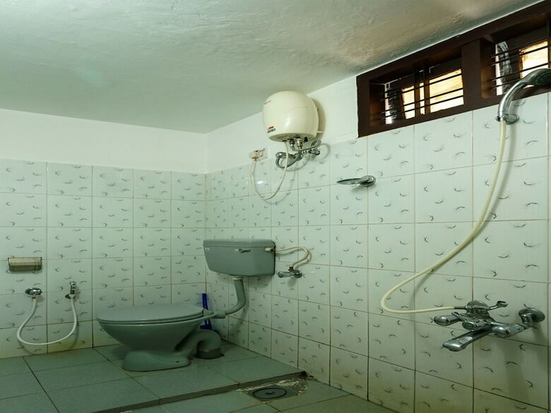 Oyo 10642 Hotel Munnar Kairali