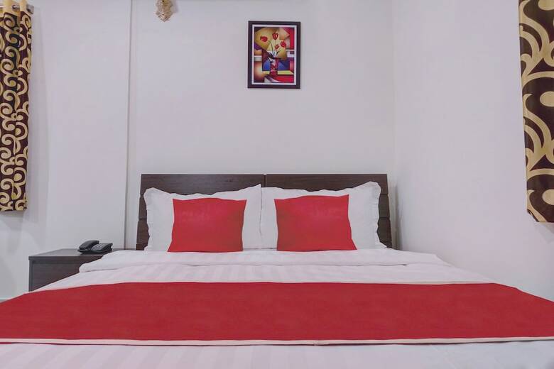Oyo 10595 Hotel Mirras