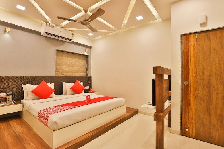 Oyo 10749 Hotel Neelkanth Bliss