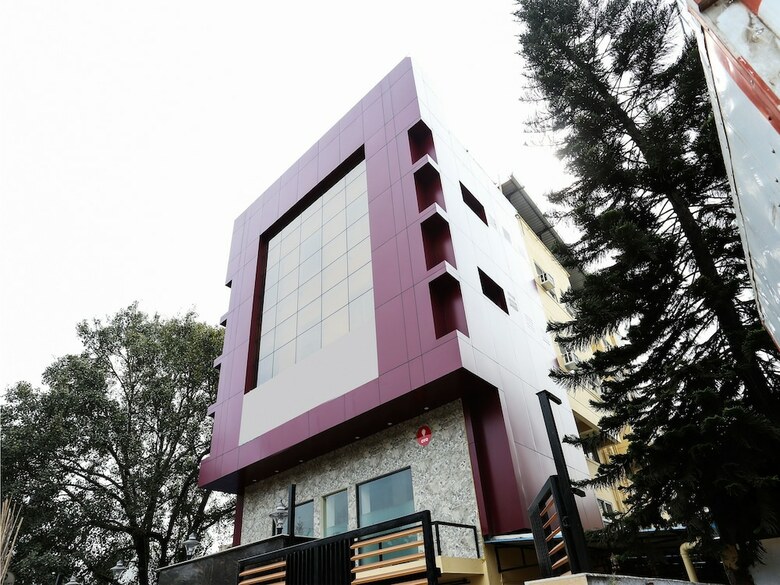 Oyo 10352 Hotel Vishwas