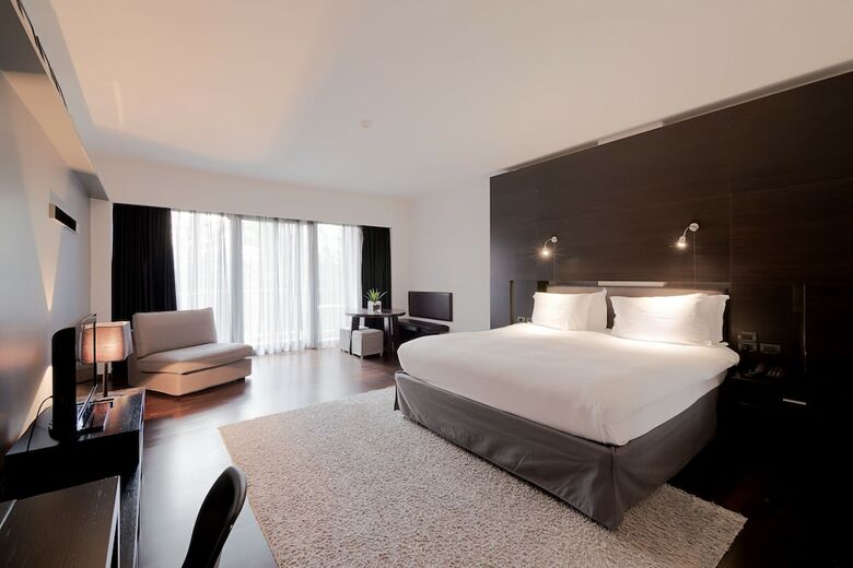 Life Gallery Hotel