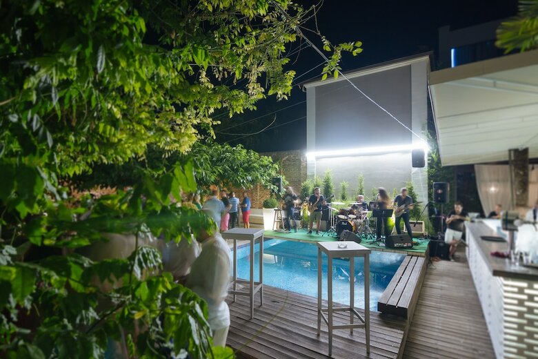 Life Gallery Hotel