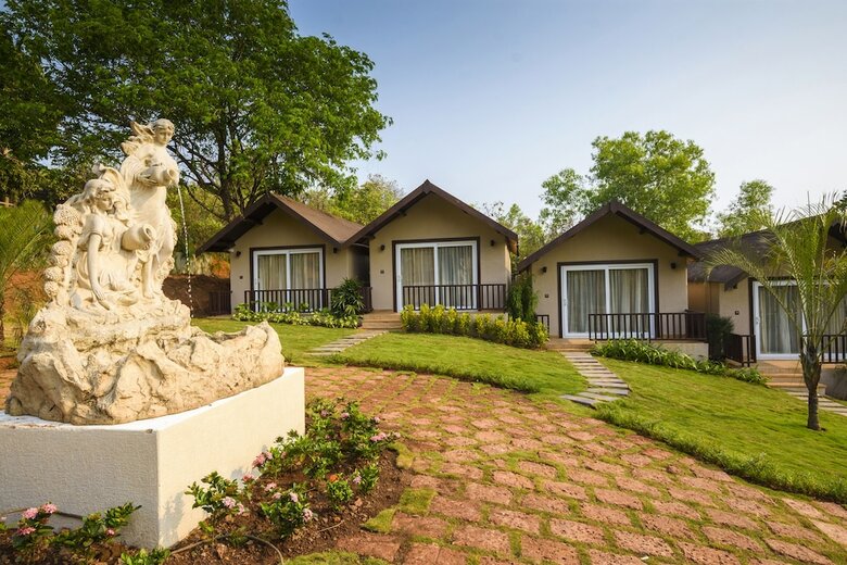 Hotel Stone Wood Resort & Spa