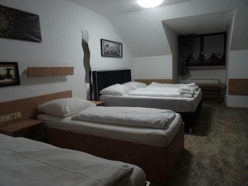 Hostal Apparthotel Alte Innbr�cke