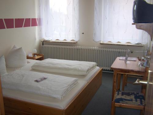 Hostal Hotel Zur Linde