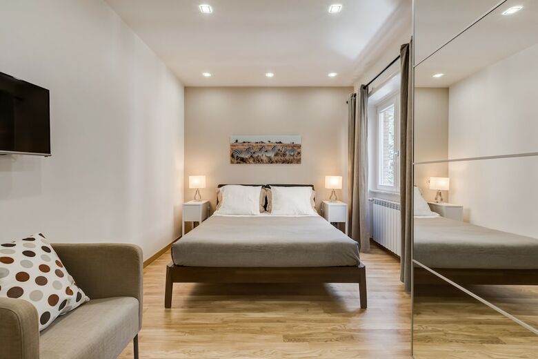 San Pietro Vatican Apartments