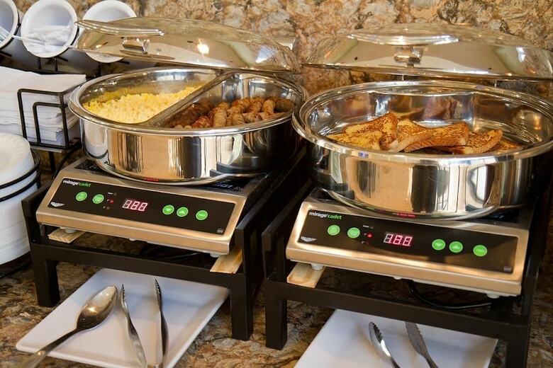 Best Western Plus Antioch Hotel & Suites