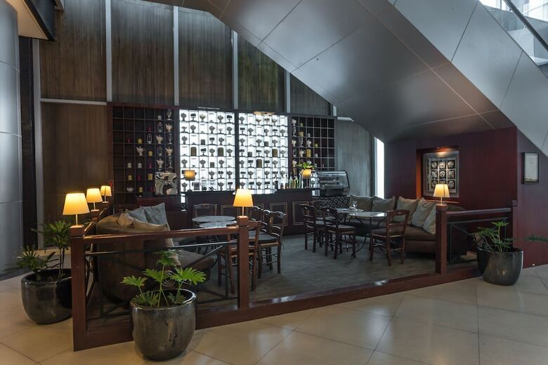 Aparthotel The Alpha Suites
