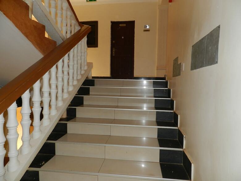 J-frigh Hotel
