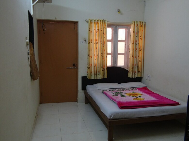 Hotel Ashok