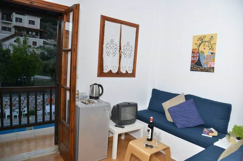 Hotel Anofli Accommodation