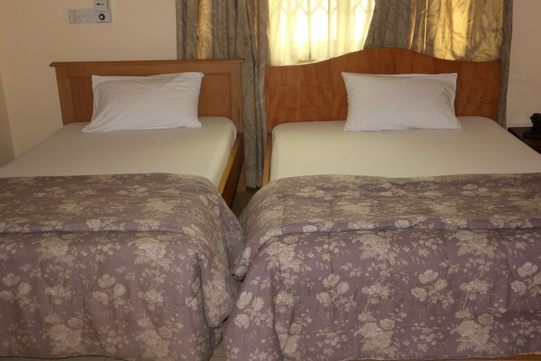 Hotel Kcs Guest House