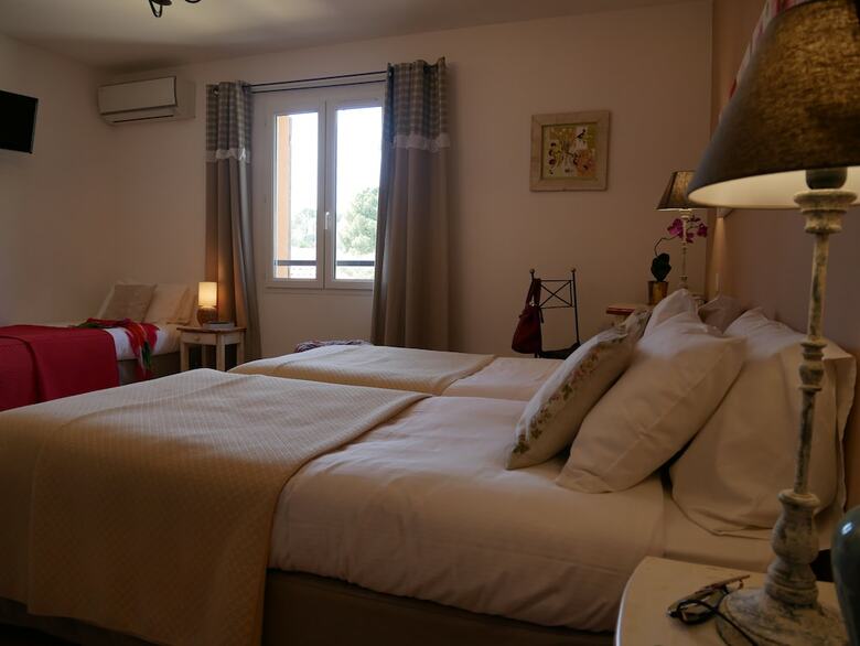 Hotel H�tel Les Ambres