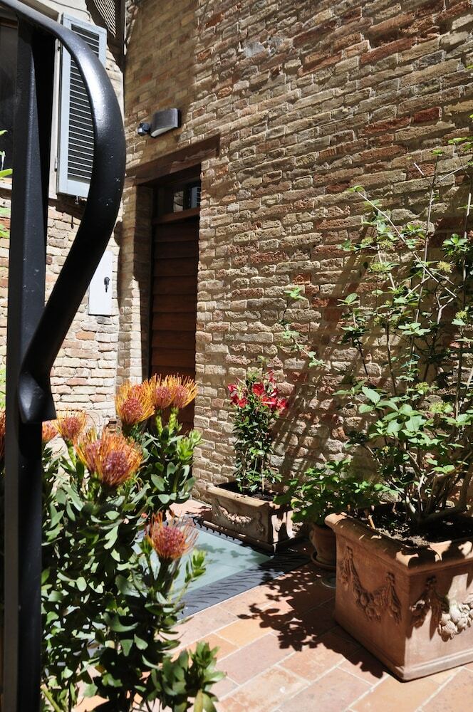 B&B Albornoz