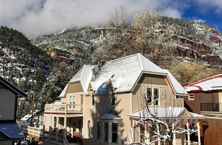 Bed & Breakfast Alplily Inn