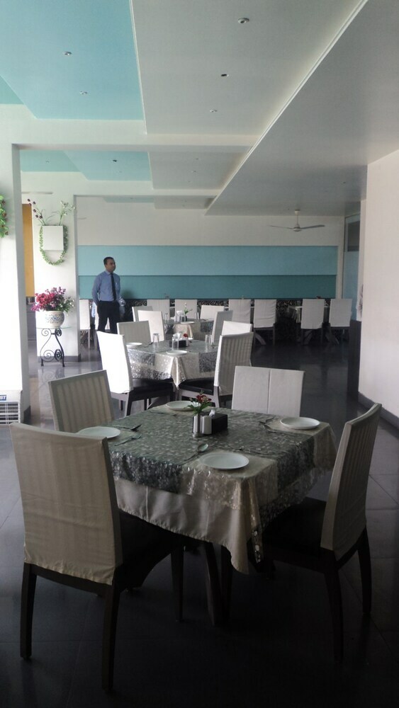 Hotel Royal Hills Vasai - Thane