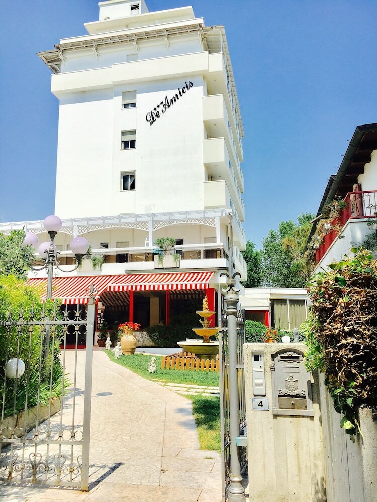 Hotel De Amicis