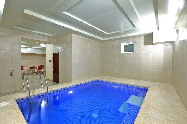 Hotel Seven Seasons