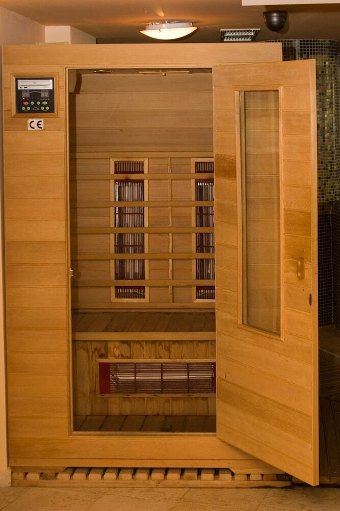 Hotel Grand Montana
