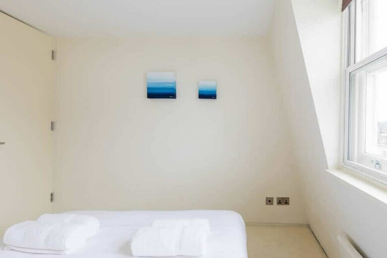 Comfortable Apartment Earls Court