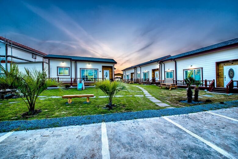 Hotel Dreaming Jeju Pension