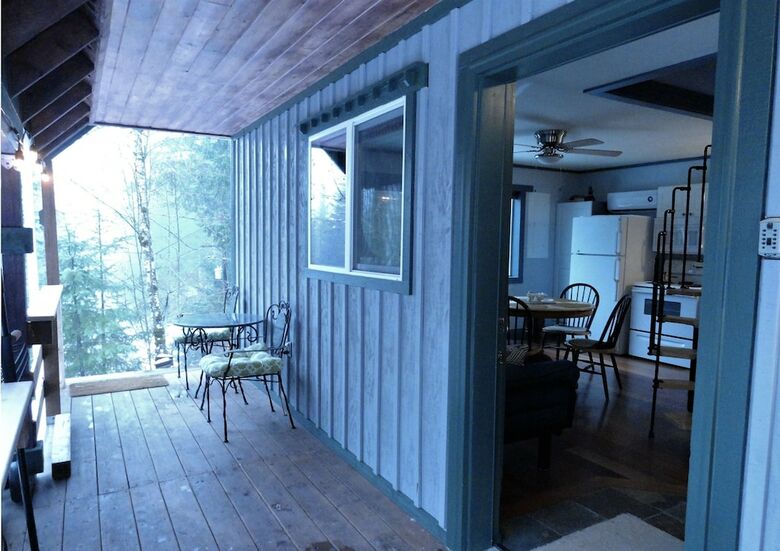 Cabana Packwood Ski & Vacation Getaway