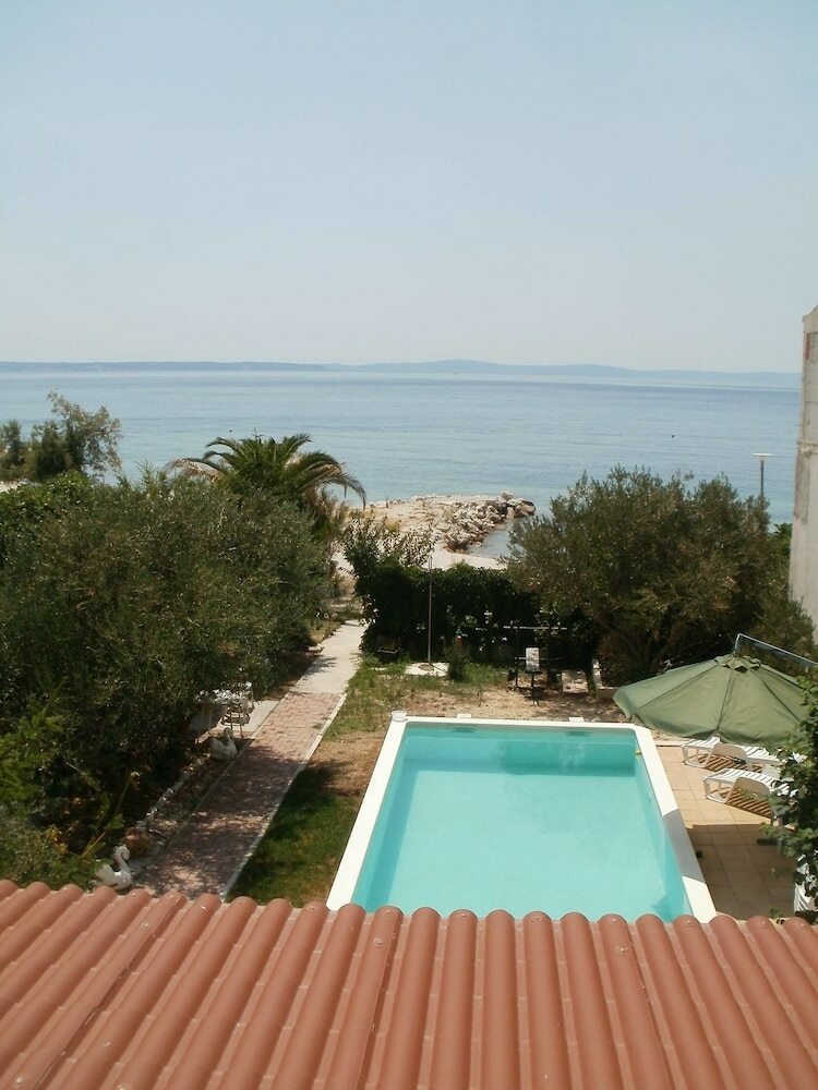 Beach Apartments Toni