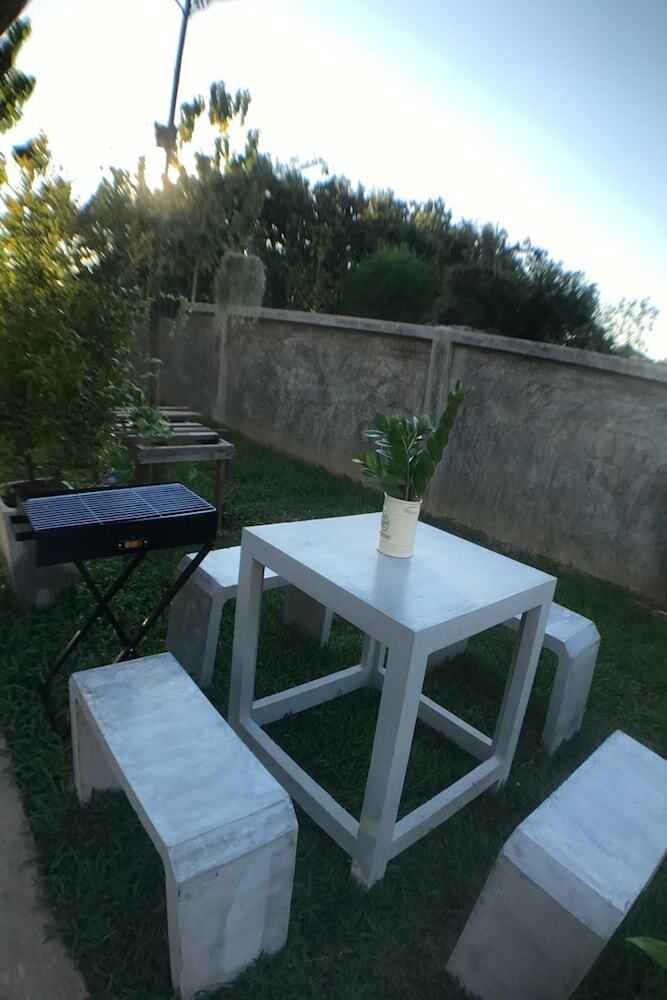 Hotel Ban Roojai