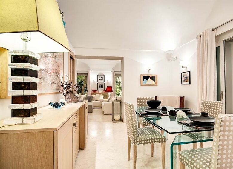 Villa Bougainvillea