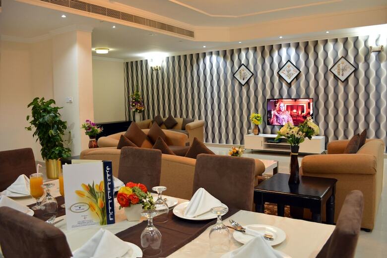 Aparthotel President Suites