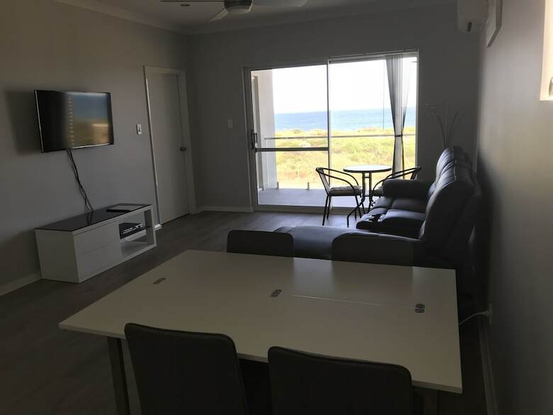 Beach House At Seascapes