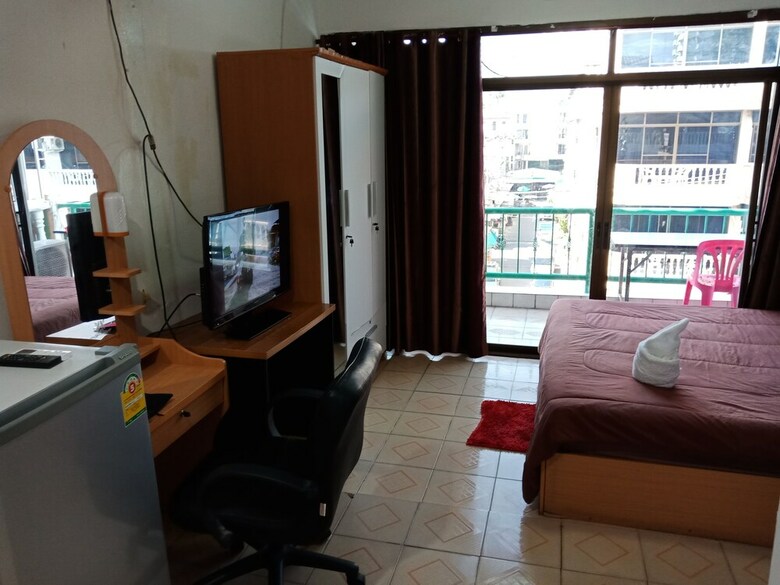 Hotel Katty Room For Rent