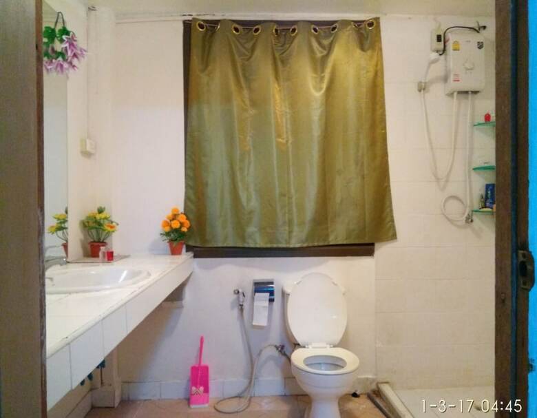 Hotel Katty Room For Rent