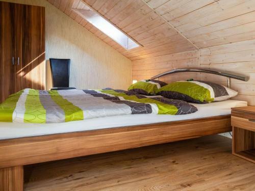 Apartment In Goldisthal With Terrace, Parking, Heating, Bikes