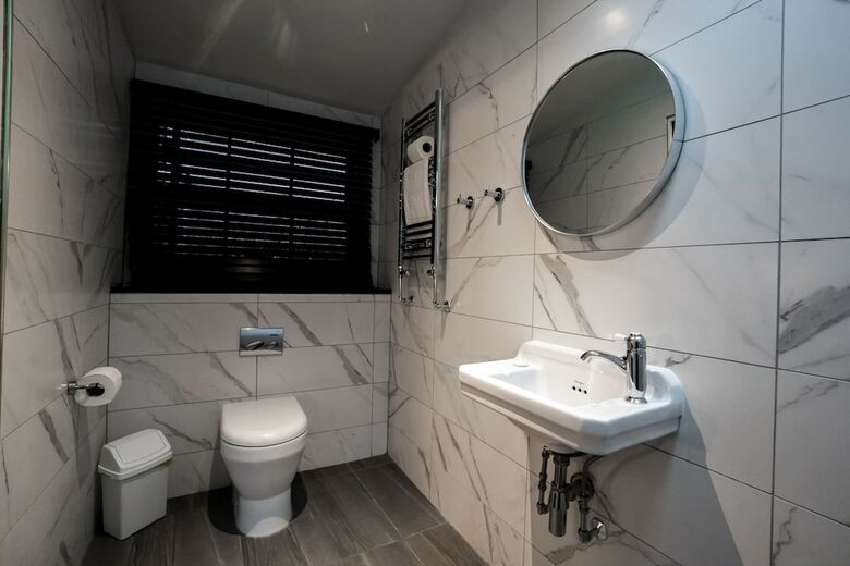 Lock & Key Hotel