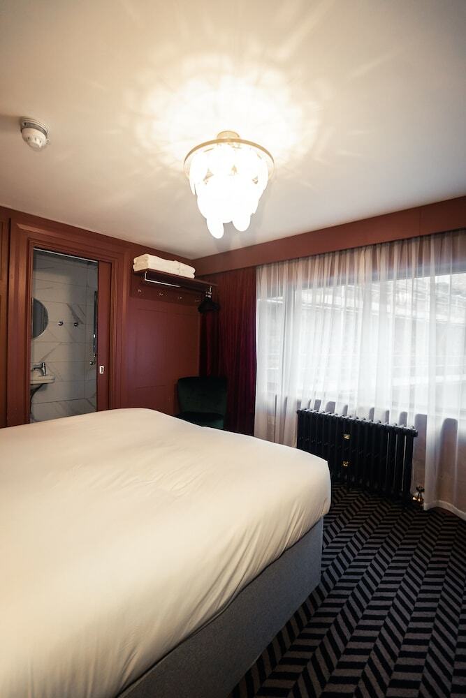 Lock & Key Hotel