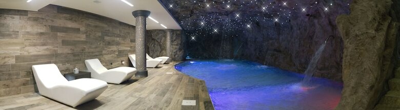 National Park Hotel & Spa