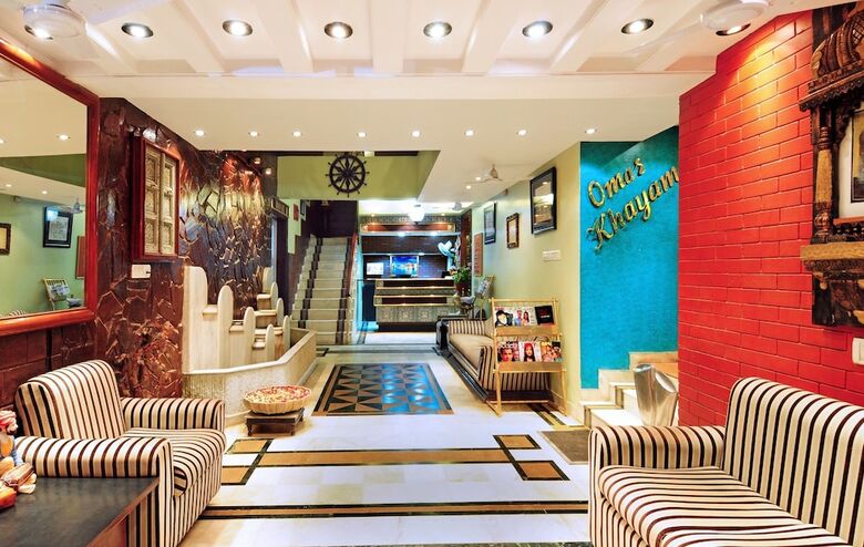 Hotel Chacha Inn