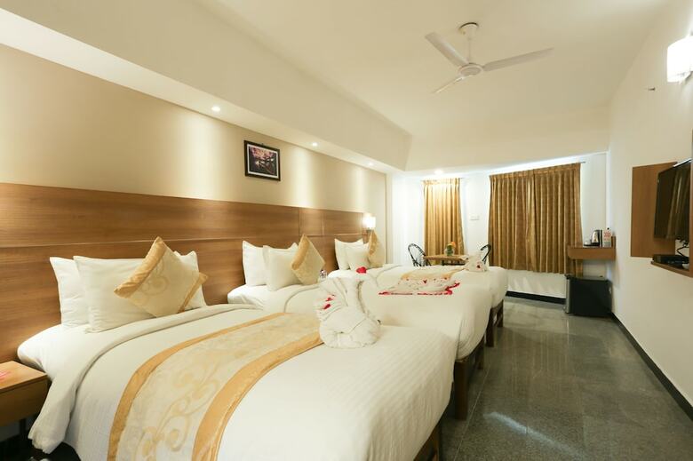 Zip By Spree Hotel Mangala International