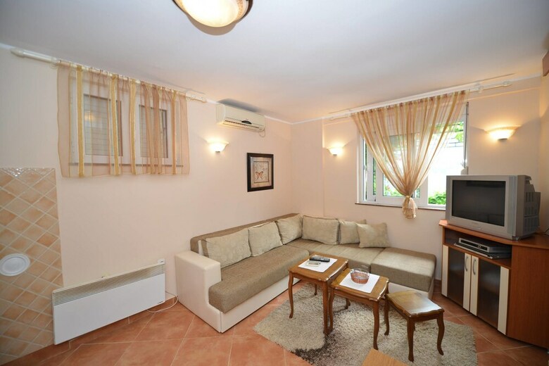 Apartments M&t