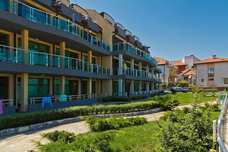 Apartamentos Black Sea Paradise